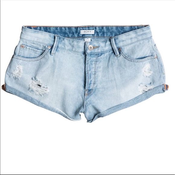 Roxy Pants - ⭐️3for$25 Roxy Distressed Shorts